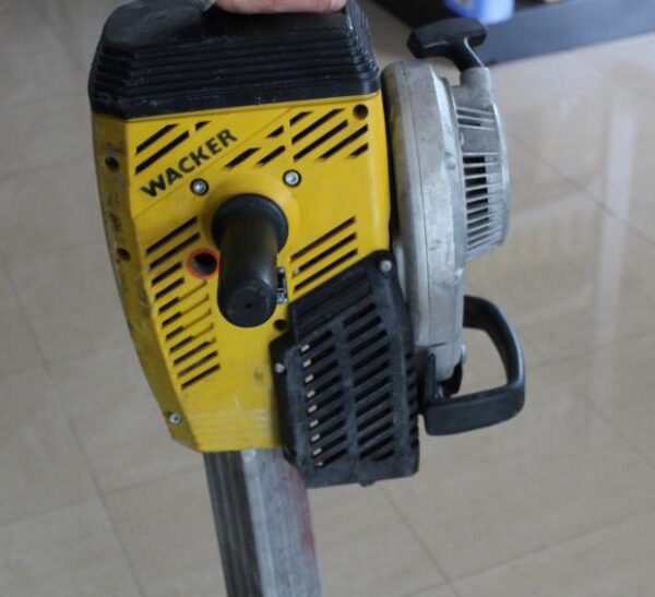Benzinska-motorna štemalica-čekić - pikamer Wacker