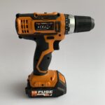 Aku bušilica - odvijač Villager sa priborom dvije 1.5Ah baterije i punjačem u koferu VLN 3220 (2BSC)