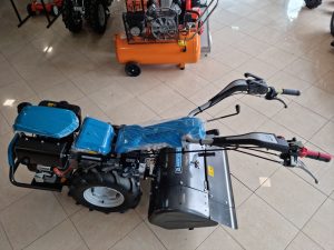 Dizelski motokultivator BERTOLINI 413 S sa vučnom frezom