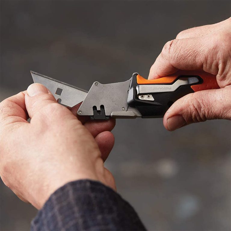 Preklopni-sklapajući skalpel FISKARS CARBONMAX 1027224 056457