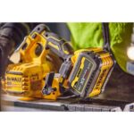 Aku ručna kružna pila - cirkular DeWalt DCS573T1 18V XR 190mm sa 6Ah baterijom i punjačem u TSTAK koferu