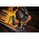 Aku ručna kružna pila - cirkular DeWalt DCS573T1 18V XR 190mm sa 6Ah baterijom i punjačem u TSTAK koferu
