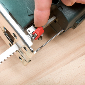 Električna ubodna pila Metabo STEB 80 601041500 590W u koferu