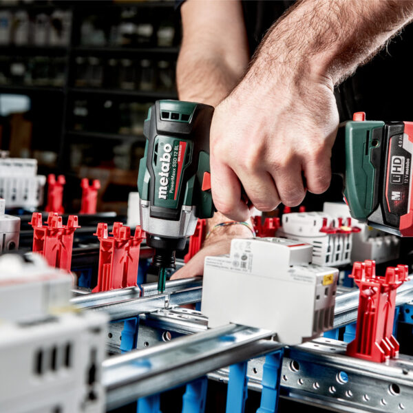 Aku udarni odvijač Metabo PowerMaxx SSD 12 60111584 12V u koferu