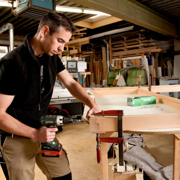 Aku bušilica - odvijač Metabo BS 18 LT 60210296 18V sa tri 4Ah baterije i punjačem u koferu