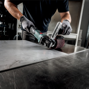 Električna brusilica za satiniranje – satinirka Metabo SE 17-200 RT 602259000 100-200mm 1700W