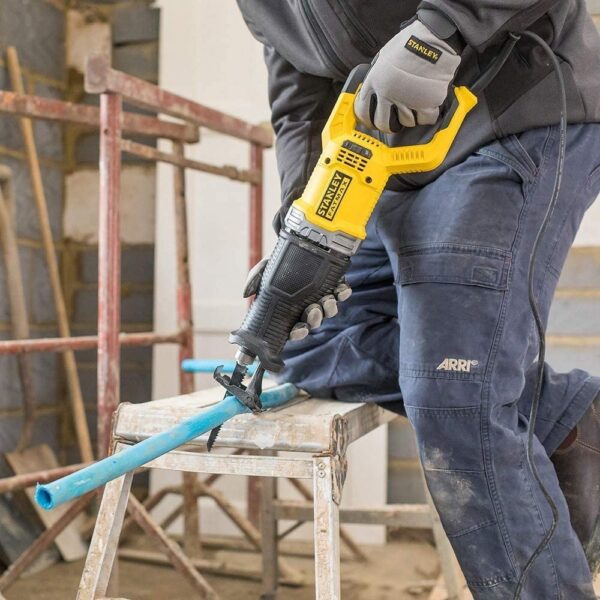 Električna recipročna pila - lisičiji rep Stanley FME365K 1050W u koferu