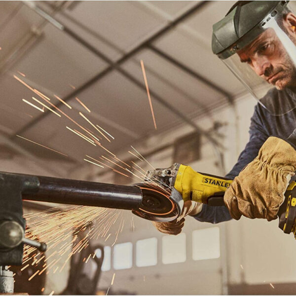 Aku ugaona-kutna brusilica Stanley SFMCG700M2K SFM V20 BL Cut Off Tool 18V sa 2 baterije 4.0Ah i punjačem u koferu