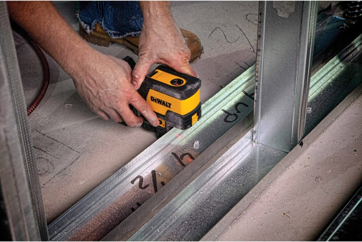 Laserski nivelir poprečni DeWalt DW0822 15-50m