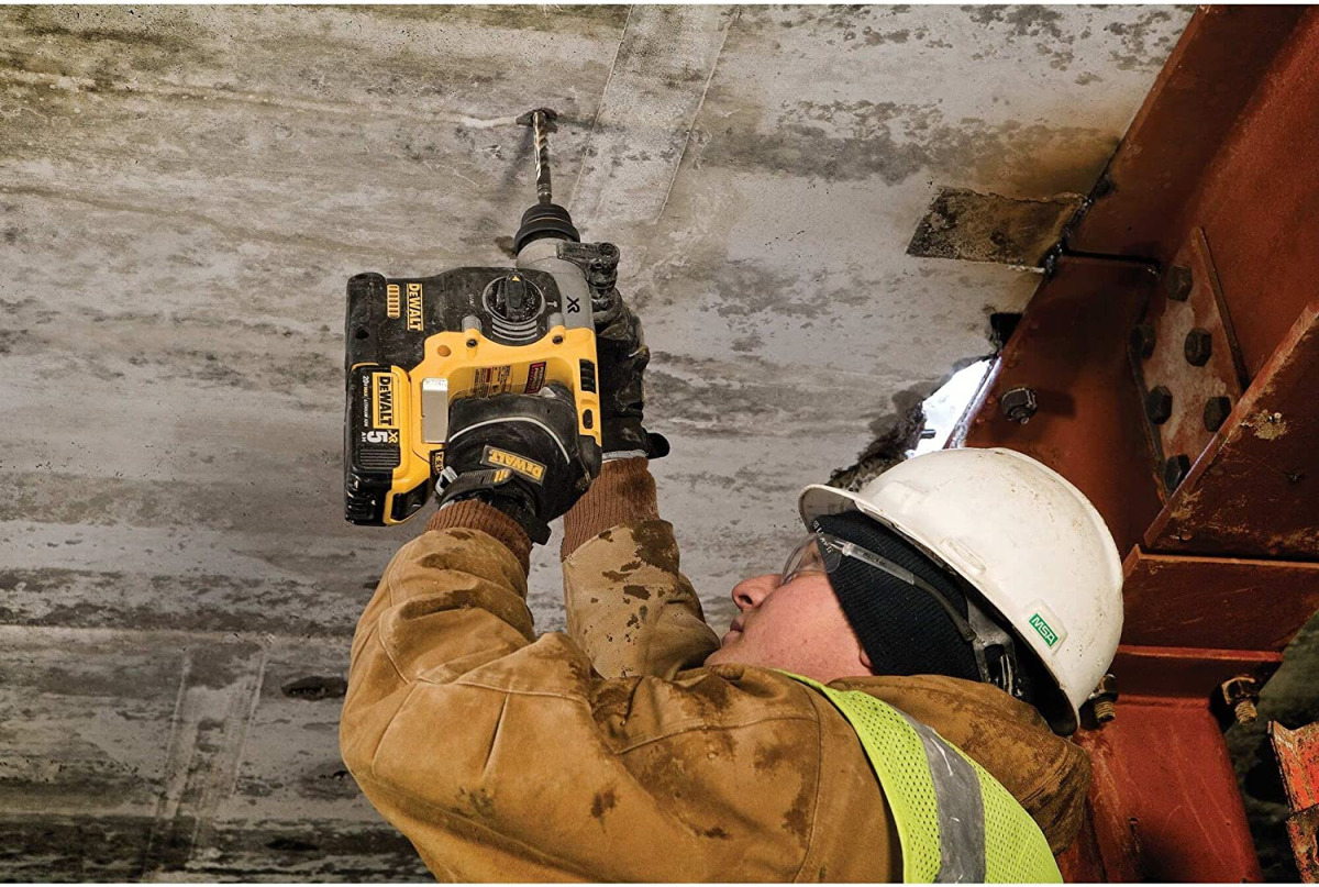 Aku udarna bušilica DeWalt 18V DCH273NT XR SDS-Plus u TSTAK koferu