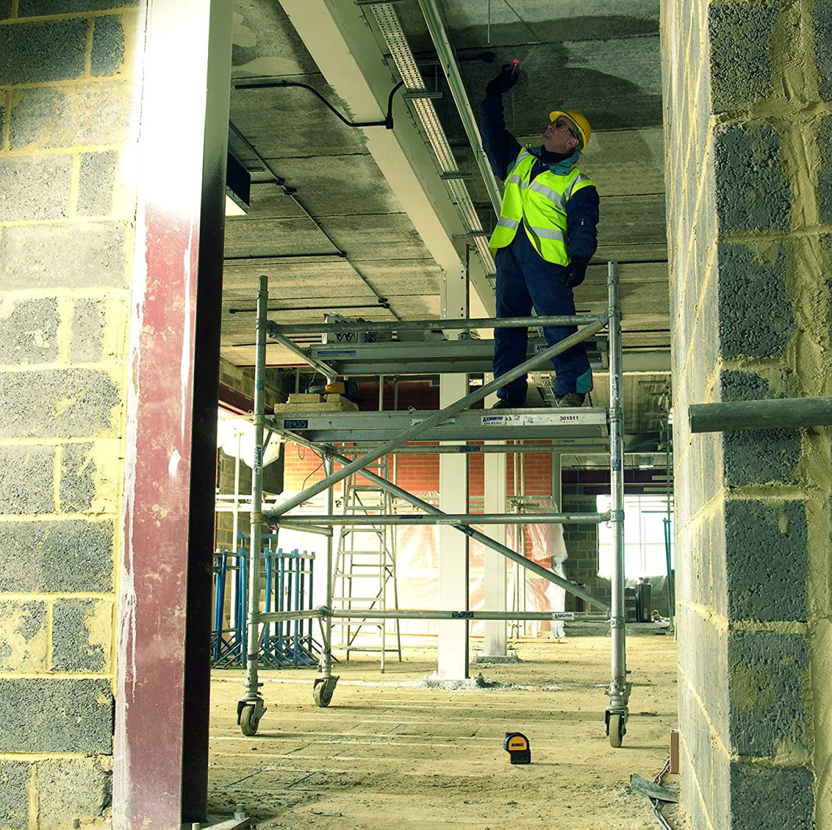 Laserski nivelir poprečni DeWalt DW0822 15-50m