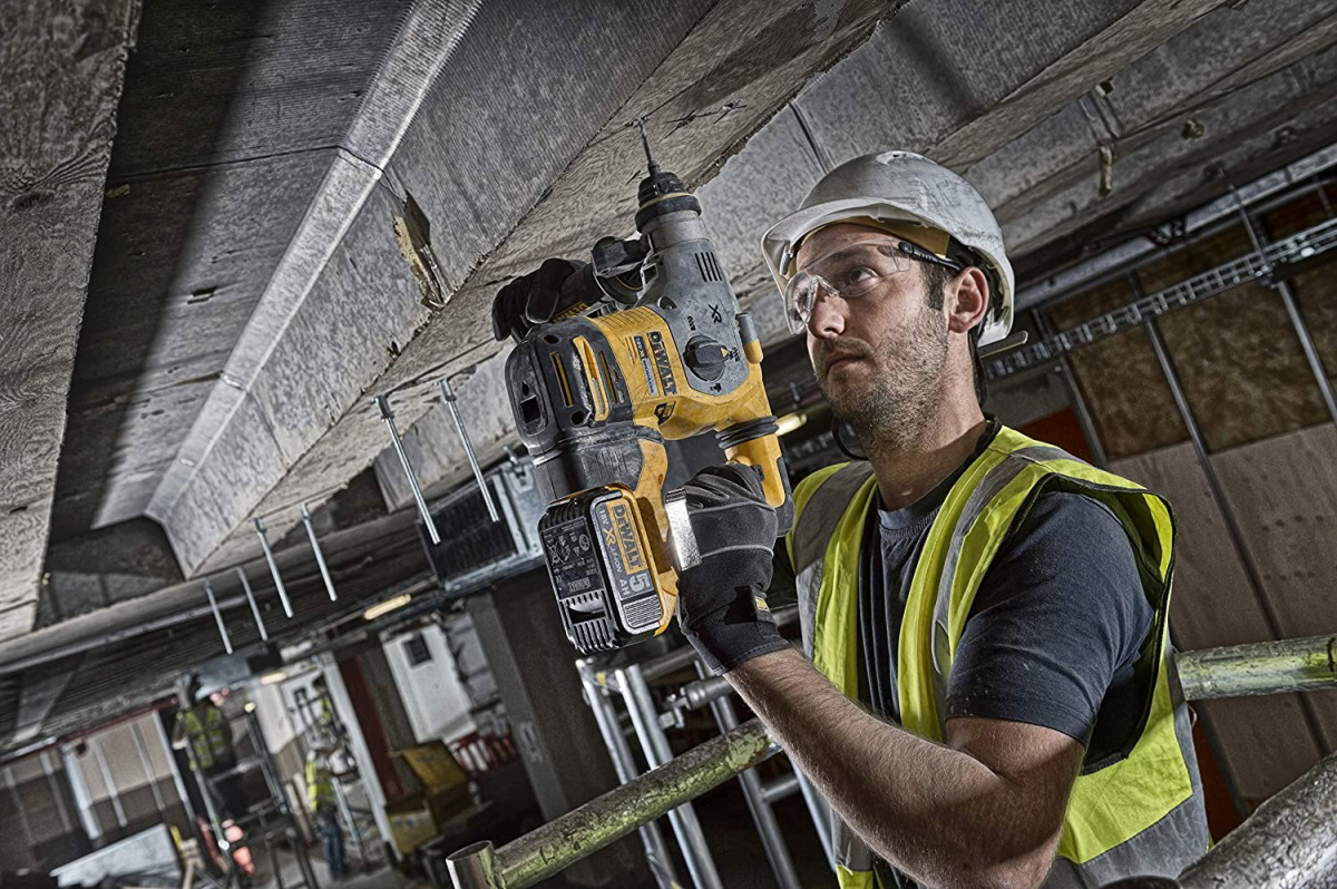 Aku udarna bušilica DeWalt DCH283NT 18V XR u TSTAK koferu