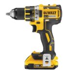 Aku bušilica - odvijač DeWalt DCD790M3 18V XR sa tri 4Ah baterije i punjačem u koferu