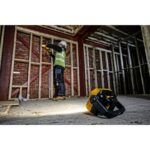 Aku reflektor LED DeWalt DCL077 18V XR 2000lm