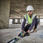 Laserski nivelir križni DeWalt DW088KTRI 20m sa stativom i priborom u koferu