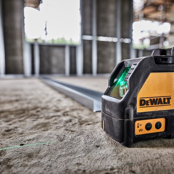 DeWalt DW088KTRI - Niveau laser en croix DW088K + trépied DE0881