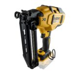 Aku pištolj za eksere - čavle DeWalt DCN660D2 18V XR 32-63mm sa dvije 2Ah baterije i punjačem u koferu