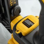 Aku pištolj za eksere - čavle DeWalt DCN660D2 18V XR 32-63mm sa dvije 2Ah baterije i punjačem u koferu