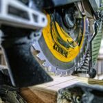 Aku potezno-nagibna pila - štucer DeWalt DCS727T2 FlexVolt 54V XR 250mm sa dvije 6Ah baterije i punjačem