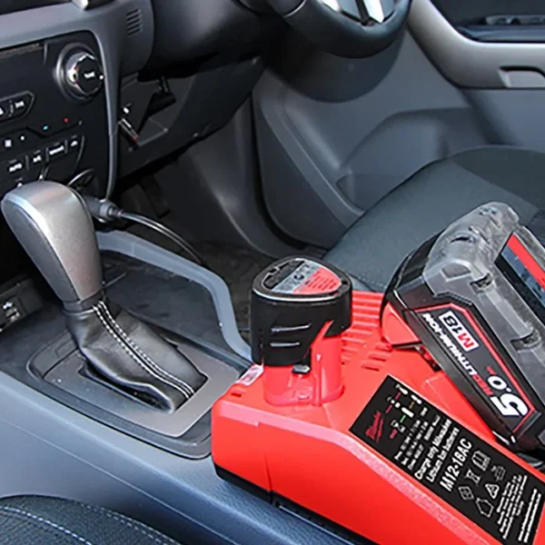 Punjač za automobil za M12 i M18 Redlithium baterije Milwaukee M12-18 AC 4932459205