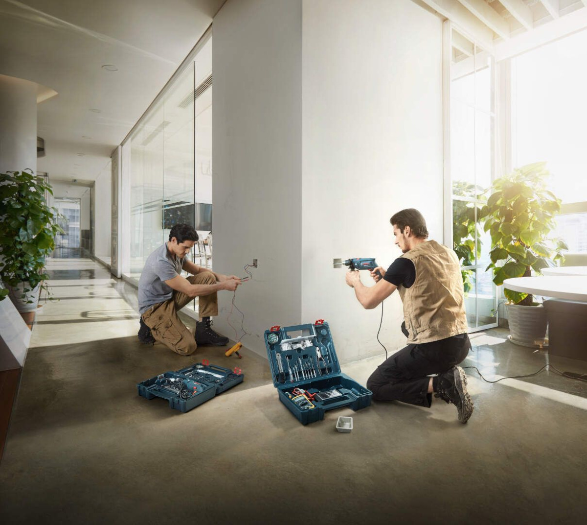 Električna udarna bušilica Bosch GSB 550 06011A1023 550W