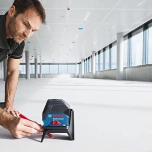 Laserski nivelir križno-točkasti Bosch GCL 2-15 + RM1 0601066E00 15m