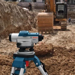 Optički nivelir Bosch GOL 32 D 120m 0601068500