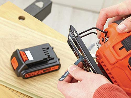 Aku ubodna pila Black+Decker 18V sa 2.5Ah baterijom i punjačem BDCJS18E1