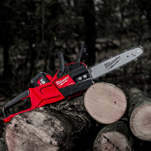 Aku pila - motorka za drvo Milwaukee M18FCHSC-121 18V 30cm sa punjačem i baterijom 4933471442