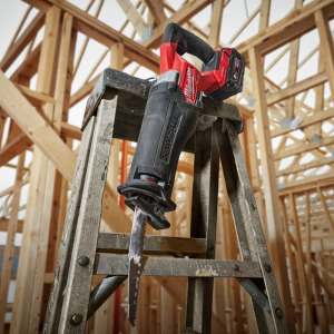 Aku recipročna pila - lisičiji rep Milwaukee M18 ONEFSZ-0X 4933478296 u HD koferu 18V