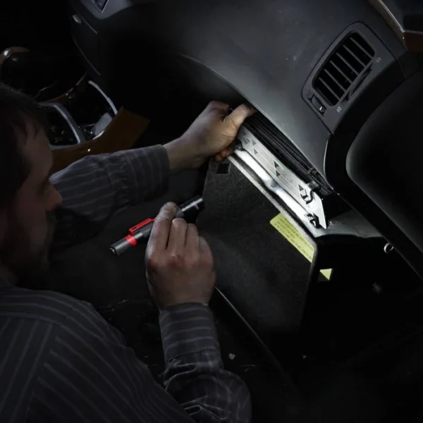 Aku ručna baterijska lampa Milwaukee IPL-LED 4933459440 100lm