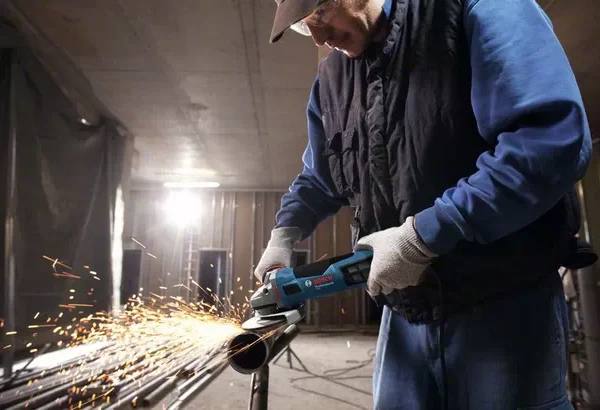 Električna ugaona - kutna brusilica Bosch GWS 19-125 CI 060179N002 125mm 1900W