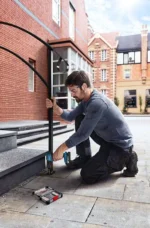 Aku bušilica - odvijač BOSCH GSB 185-LI 06019K3100 18V sa 2 baterije 2.0Ah i brzim punjačem u koferu