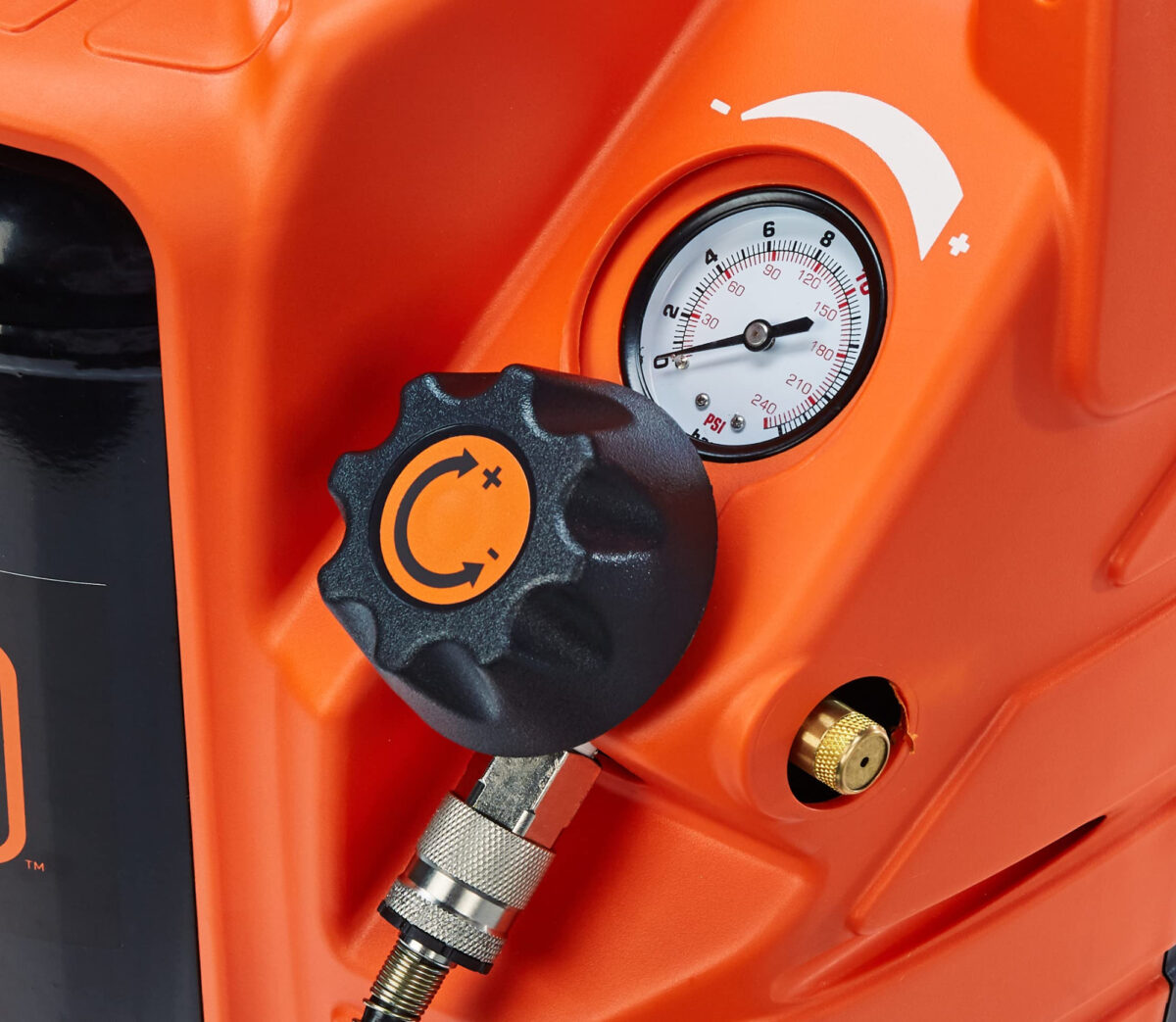 Električni monofazni kompresor Black+Decker BD 195-5-MY-T 1.1kW 5l 10bar