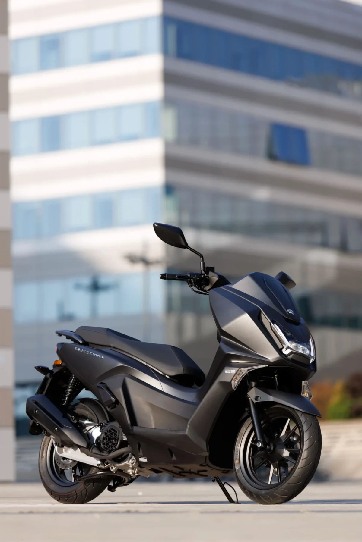 Motor - skuter Kymco Sky Town 125 - 125cc