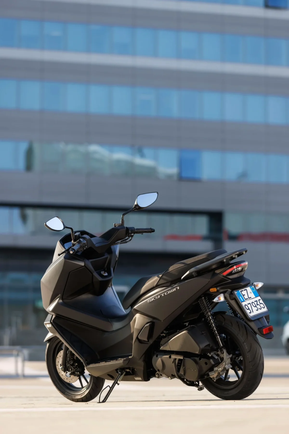 Motor - skuter Kymco Sky Town 125 - 125cc