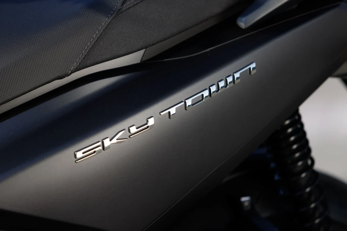 Motor - skuter Kymco Sky Town 125 - 125cc