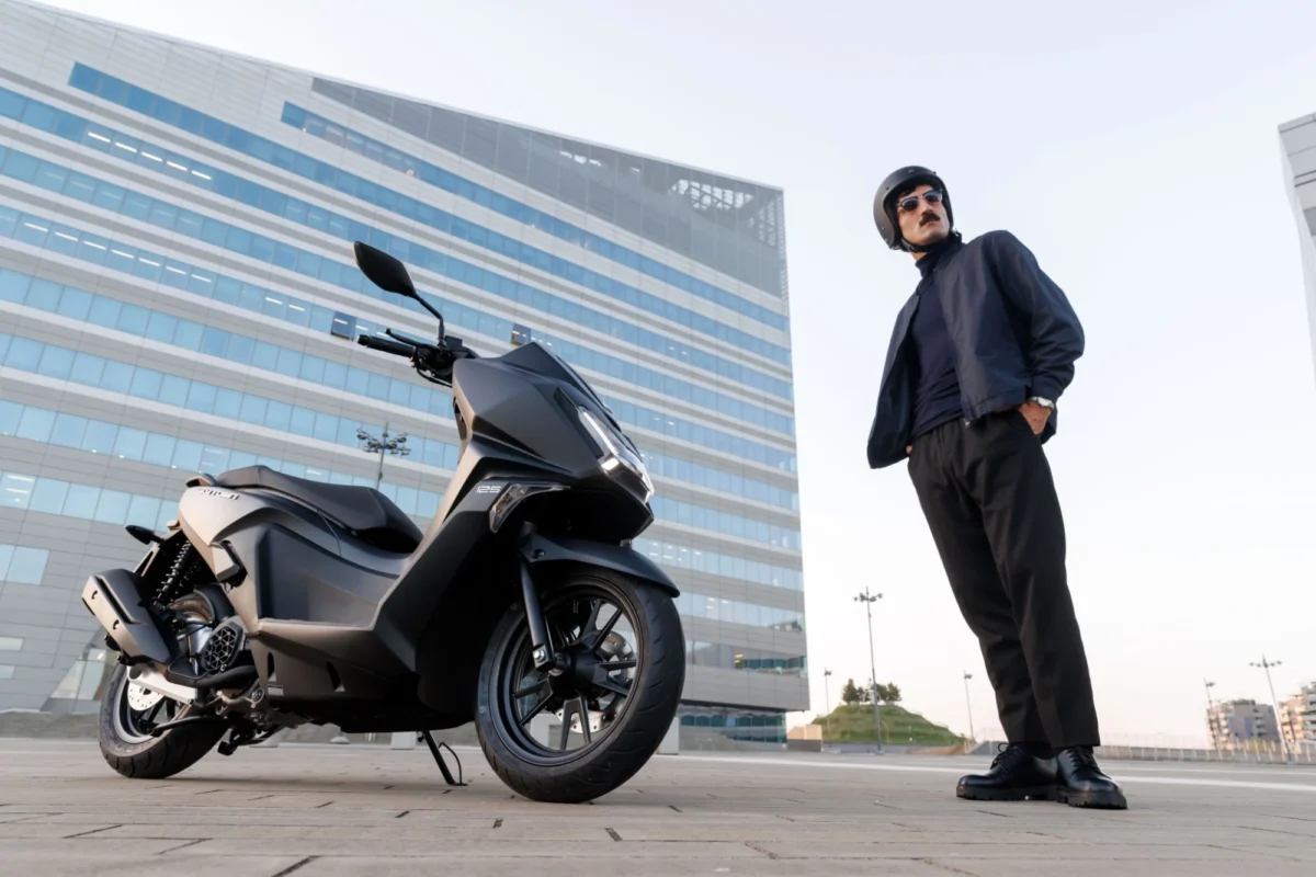 Motor - skuter Kymco Sky Town 125 - 125cc