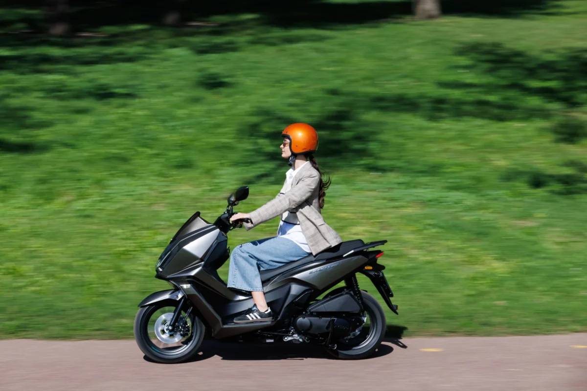 Motor - skuter Kymco Sky Town 125 - 125cc