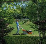 Gurajuća benzinska parkovska kosilica - kosačica STIHL RM 253 2.4KS 51cm 1800m2