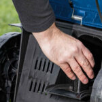 Gurajuća aku kosilica - kosačica Scheppach BC-MP320-XS2 5911413900 20V IXES Brushless 32cm sa baterijom 2.0Ah i punjačem 2.4A