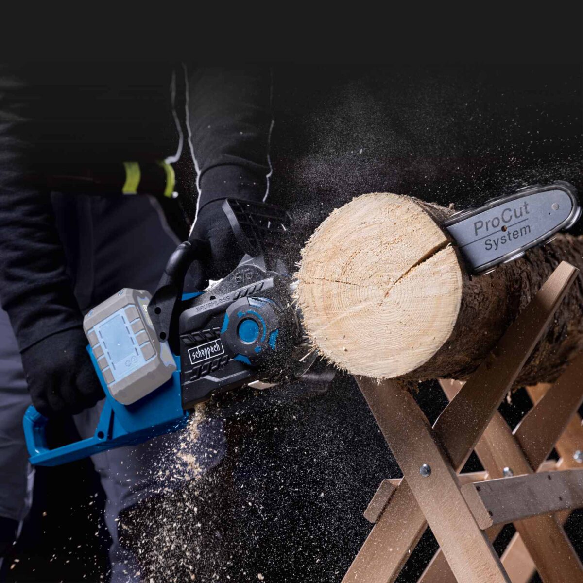 Aku pila - motorka za drvo Scheppach BC-CS355Duo-XS2 2x20V IXES Brushless 36.5cm sa 2 baterije 2.0Ah i 2 punjača 2.4A