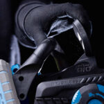 Aku pila - motorka za drvo Scheppach BC-CS355Duo-XS2 2x20V IXES Brushless 36.5cm sa 2 baterije 2.0Ah i 2 punjača 2.4A