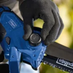 Aku pila - motorka - ručna Scheppach BC-PS150-XS2 20V IXES Brushless 15cm sa baterijom 2.0Ah i punjačem 2.4A