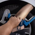 Aku ručna baterijska lampa Scheppach C-WL20-XS2 20V 300lm IXES sa baterijom 2.0Ah i punjačem 2.4A