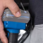 Aku ručna baterijska lampa Scheppach C-WL20-XS2 20V 300lm IXES sa baterijom 2.0Ah i punjačem 2.4A