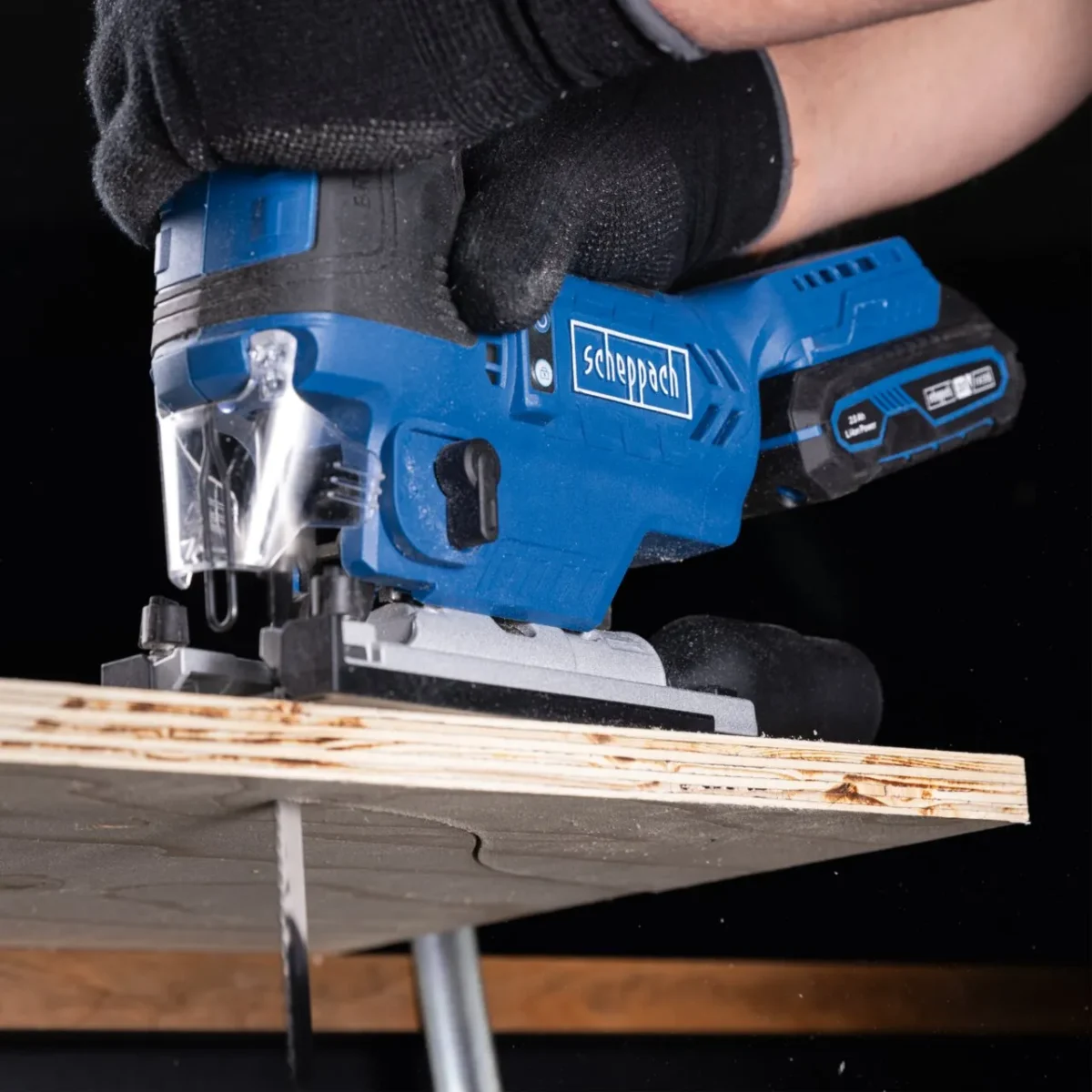 Aku ubodna pila Scheppach BC-JS254-XS2 20V IXES Brushless sa baterijom 2.0Ah i punjačem 2.4A