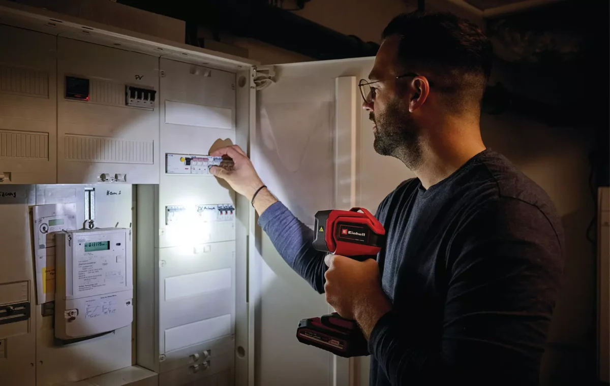 Aku ručna baterijska lampa Einhell TC-CL 18/350 Li - Solo 4514175 18V 350lm