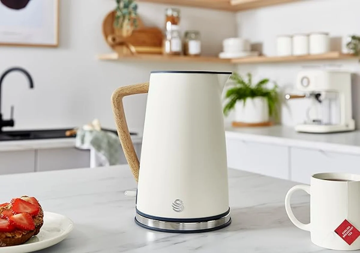 Kuhalo za vodu Swan SK14610 P-16185 1.7L 3000W