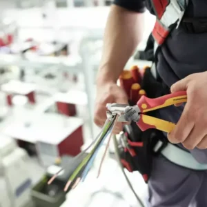 Izolirana kliješta za skidanje izolacije sječenje i krimpovanje Wiha TriCut 38552 170mm